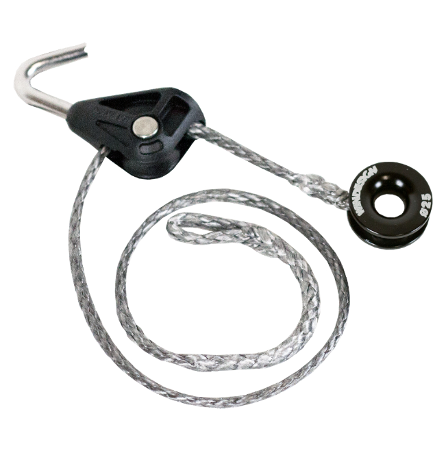 Optimist Halyard System with Low Friction Ring